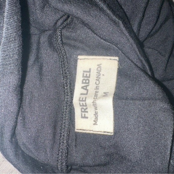 Free Label turtleneck - Picture 4 of 4
